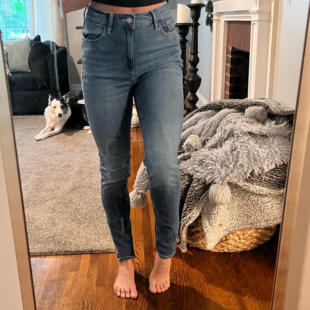 Old Navy Women's Skinny Jeans in Light Blue